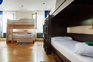Гостиница АДЛЕРСОН хостел Адлер  Спальное место на двухъярусной кровати в общем номере для женщин-2